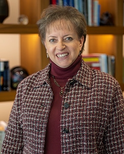 Joyce McEwen Crane | Director of Learning & Development, Leadership Developer